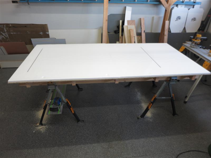cuttingtable08.JPG